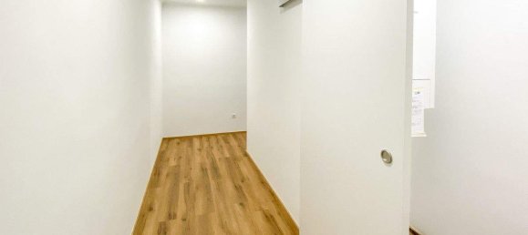 2 rooms Apartment in Rudolfsheim-Funfhaus, Austria No. 143942 3