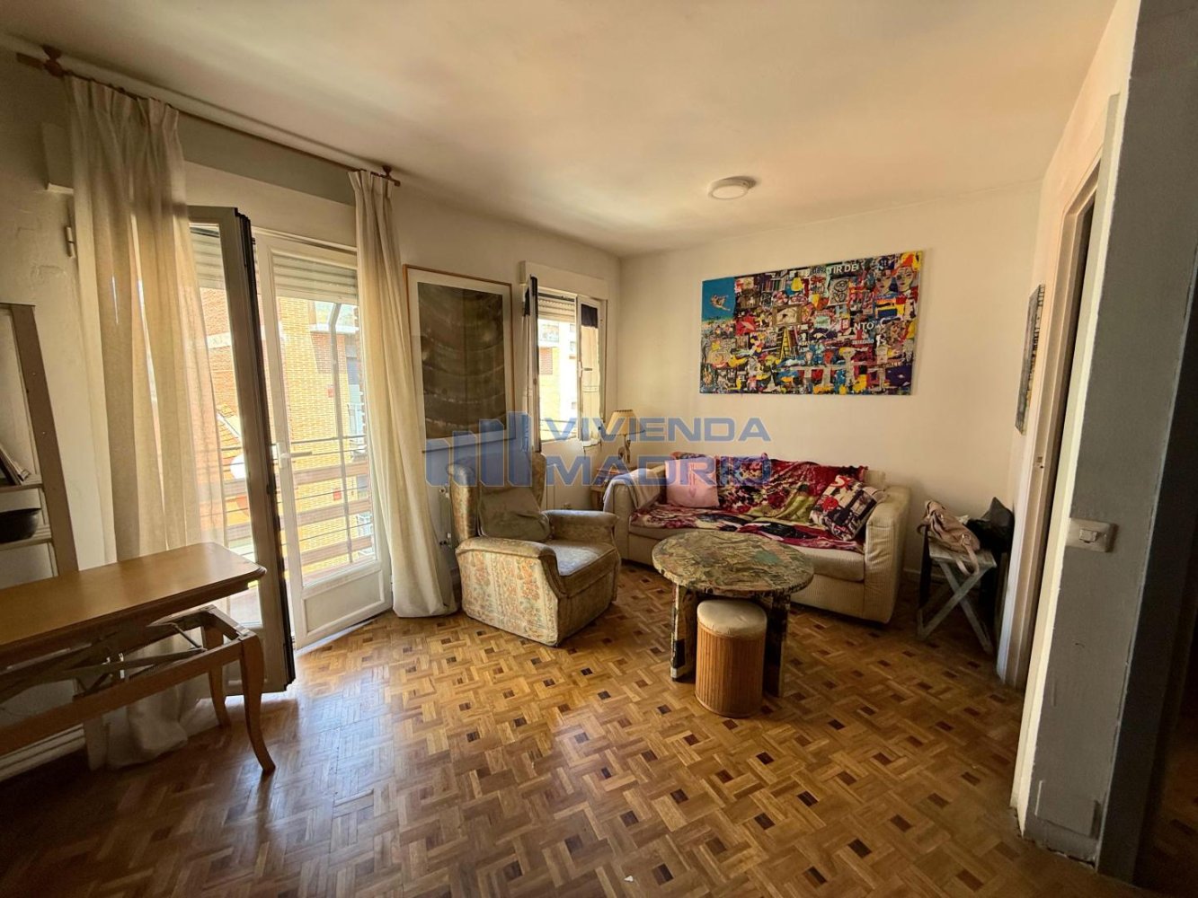 Apartamento de 3 dormitorios en Madrid, Spain No. 140193