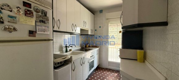 Apartamento de 3 dormitorios en Madrid, Spain No. 140193 20