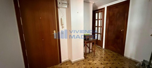 Apartamento de 3 dormitorios en Madrid, Spain No. 140193 49