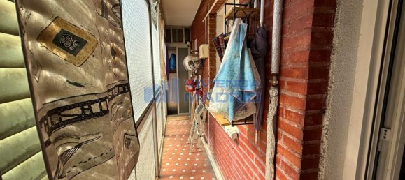 Apartamento de 3 dormitorios en Madrid, Spain No. 140193 13