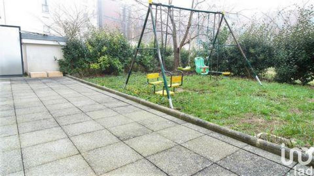 Studio-Eigentumswohnung in Trappes, France, Nr. 9714