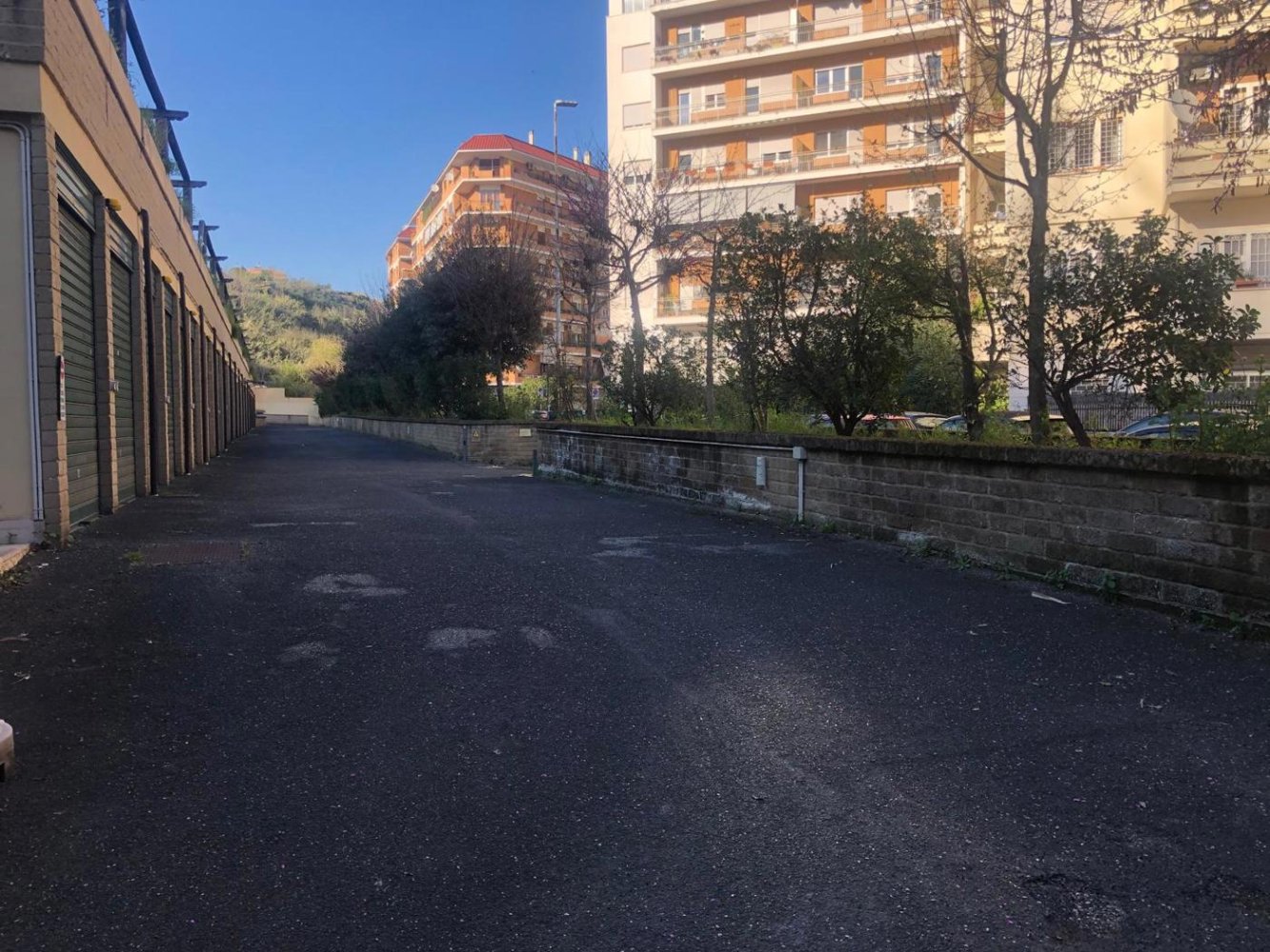 18m² Garage in Rome, Italy No. 55086