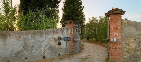 4 bedrooms Villa in Florence, Italy No. 302009 21