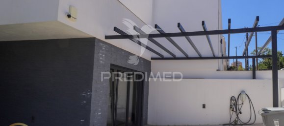 Дом с 4 спальнями в Одивелаш, Португалия № 133508 7