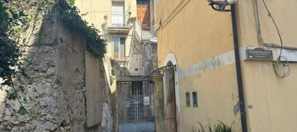 4 rooms Apartment in Catanzaro, Italy No. 134347 7