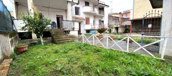 6 غرف نوم فيلا في Mariglianella, Italy رقم 159367 3