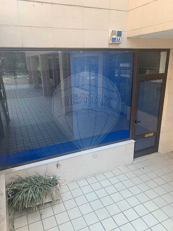 60m² Commercial property in Guimaraes, Portugal No. 24742