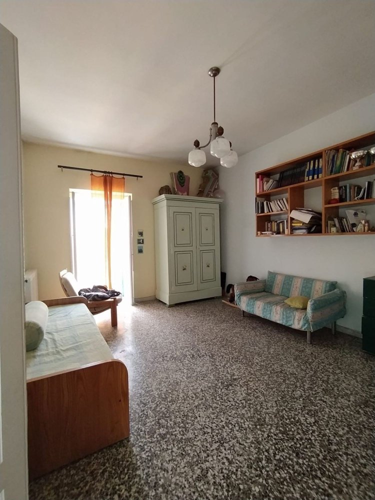 5 rooms Duplex in Matera, Italy No. 17240