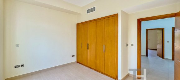 4 bedrooms Villa in Jumeirah Park, UAE No. 28461 12