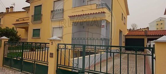 Дом с 4 спальнями в Помбал, Португалия № 21380 2