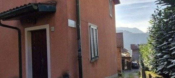 4 rooms House in Faggeto Lario, Italy No. 10890 15