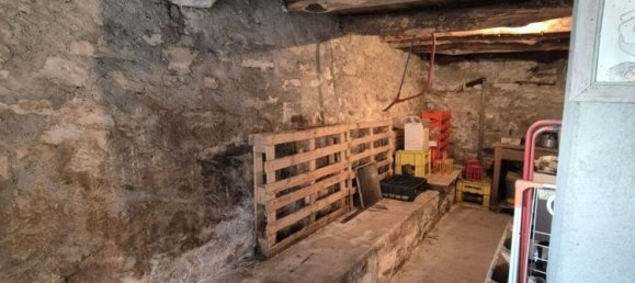 4 rooms House in Faggeto Lario, Italy No. 10890 11