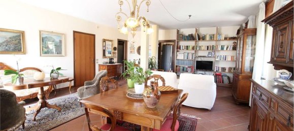 6غرفة شقة في Caldiero, Italy رقم 211368 11