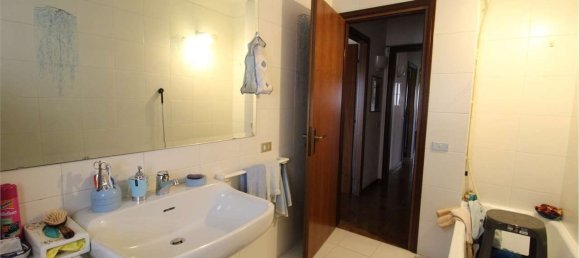 6غرفة شقة في Caldiero, Italy رقم 211368 26