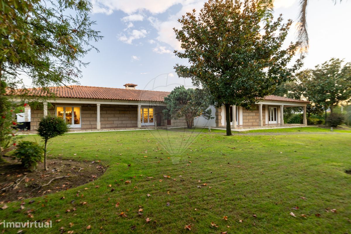 4 bedrooms House in Penafiel, Portugal No. 167900