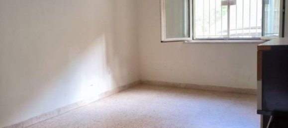 3 rooms Apartment in Caltanissetta, Italy No. 117082 4