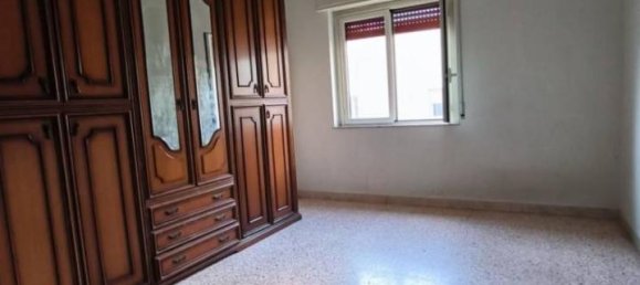3 rooms Apartment in Caltanissetta, Italy No. 117082 6