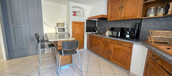 Дом с 2 спальнями в Бургуэн-Жальё, Франция № 338296 4