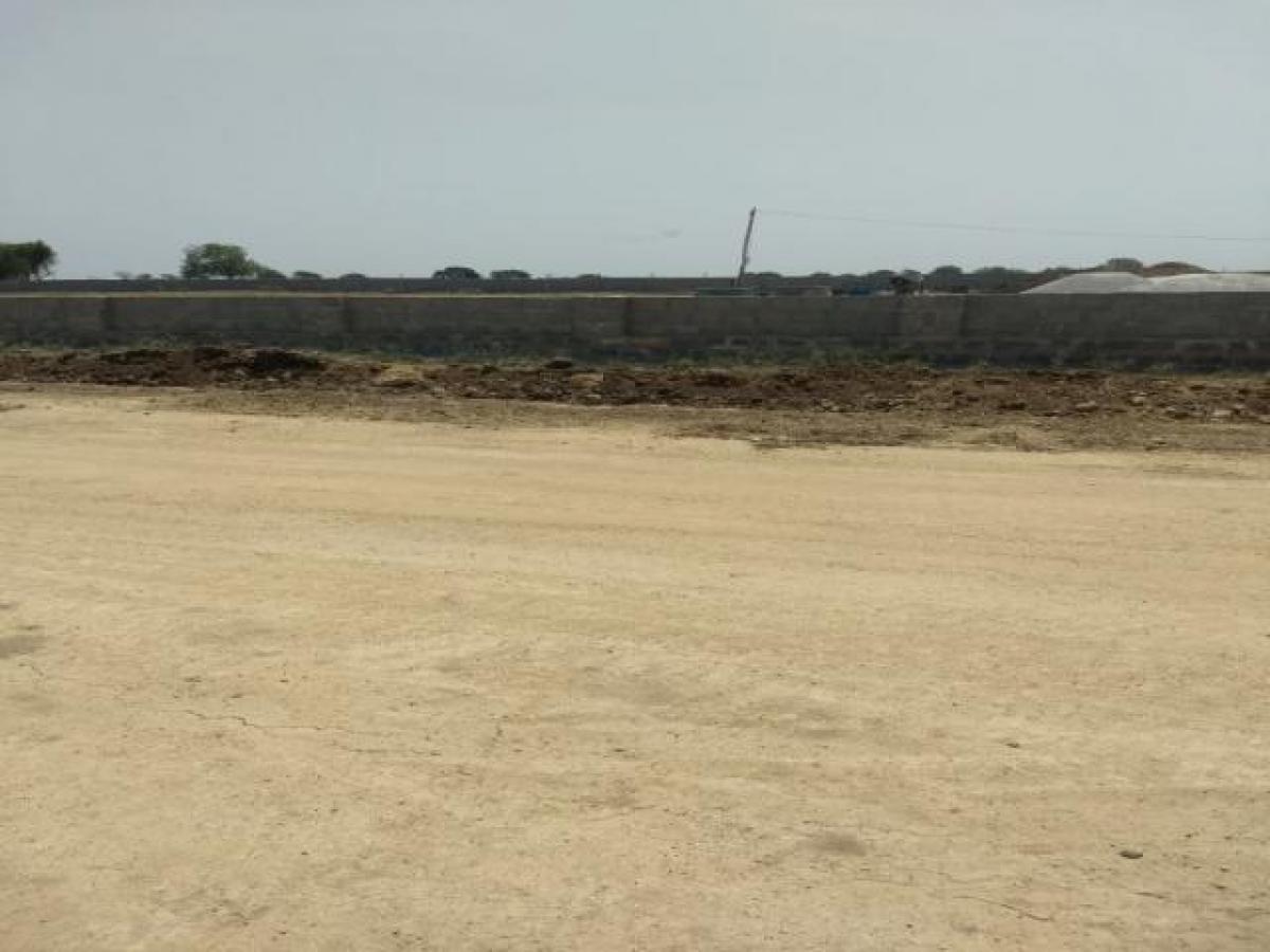  Land in Kolkata, India No. 33929