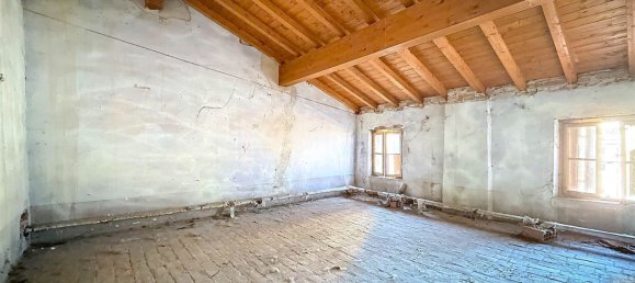 Дом с 5 комнатами в Кастельветере суль Калоре, Италия № 7603 15