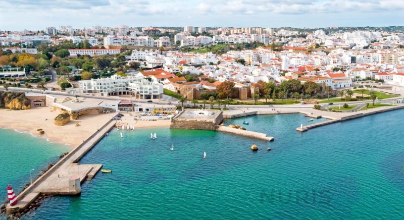  Land in Lagos, Portugal No. 85136