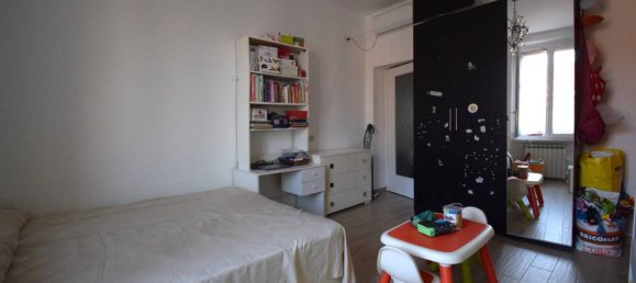 2 bedrooms Apartment in Milan, Italy No. 304623 3