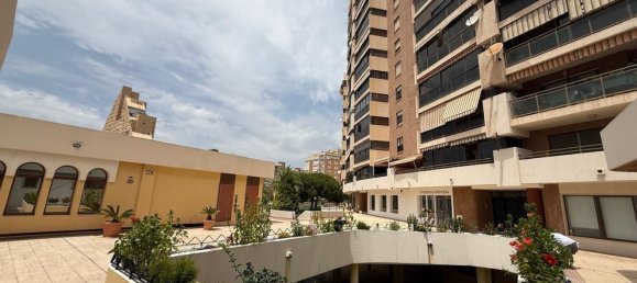 4 Schlafzimmer Wohnung in Alicante, Spain, Nr. 160798 2