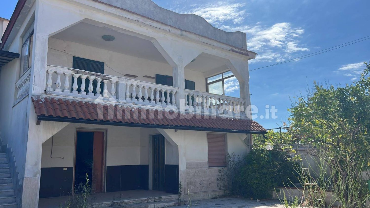 4 bedrooms Villa in Castel Volturno, Italy No. 344503