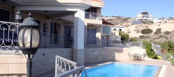 Casa de 4 dormitorios en Agios Tychonas, Cyprus No. 10651 9