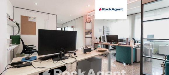 Oficina en Padua, Italy 242 m² No. 99864 31