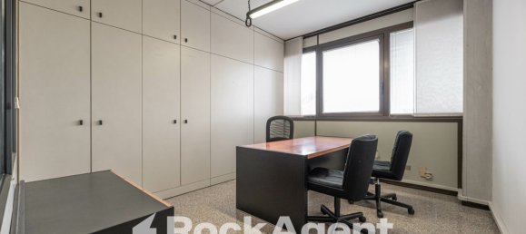 Oficina en Padua, Italy 242 m² No. 99864 16