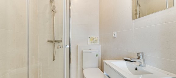 173m² Building in Lisbon, Portugal No. 54495 13