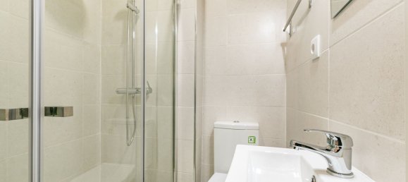 173m² Building in Lisbon, Portugal No. 54495 25