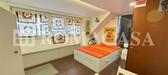 2 Schlafzimmer Penthouse in Rome, Italy, Nr. 276412 4