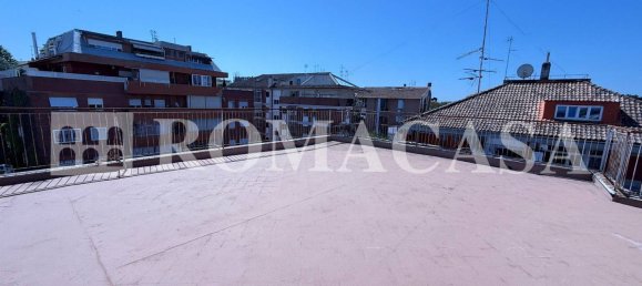 2 Schlafzimmer Penthouse in Rome, Italy, Nr. 276412 10