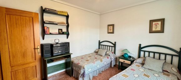 3 Schlafzimmer Wohnung in Torrevieja, Spanien, Nr. 365864 14
