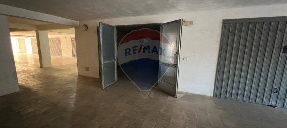 Garaje en Vieste, Italy 93 m² No. 372160 9