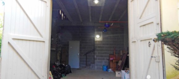 7 bedrooms House in Vineuil, France No. 158449 17