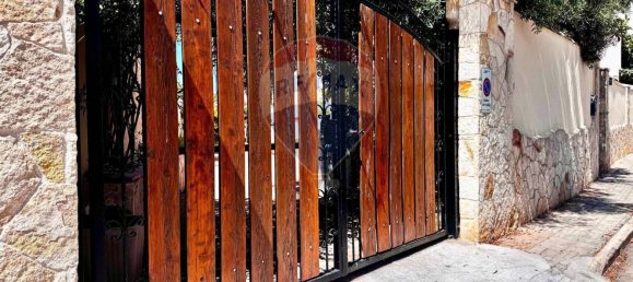 2 bedrooms Penthouse in Alghero, Italy No. 288486 2