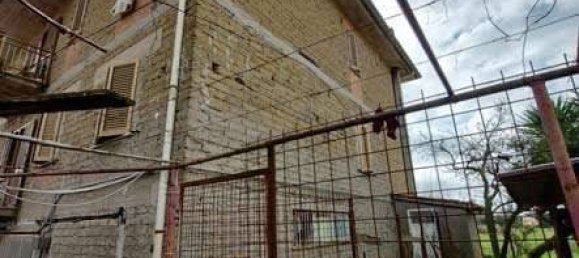 3 bedrooms Apartment in Cisterna di Latina, Italy No. 293186 4