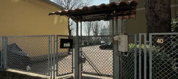 3 rooms Apartment in Cormano, Italy No. 215836 2