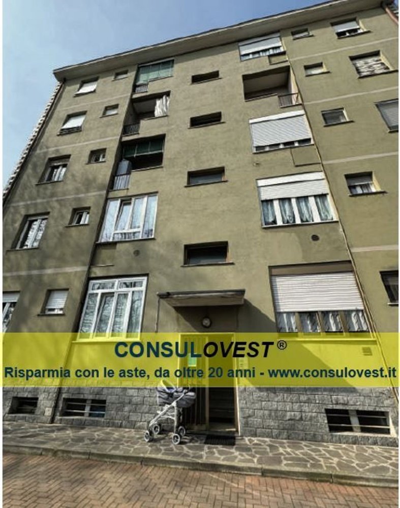 3 rooms Apartment in Cormano, Italy No. 215836