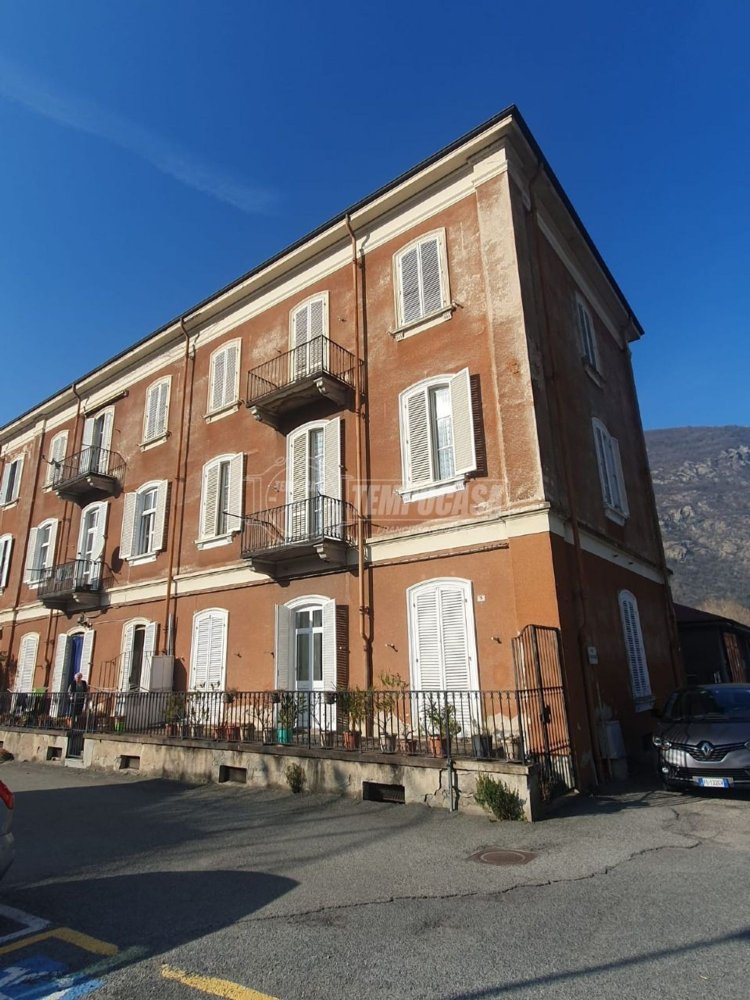 5-Zimmer Doppelhaus in Sant'Antonino di Susa, Italy, Nr. 150245