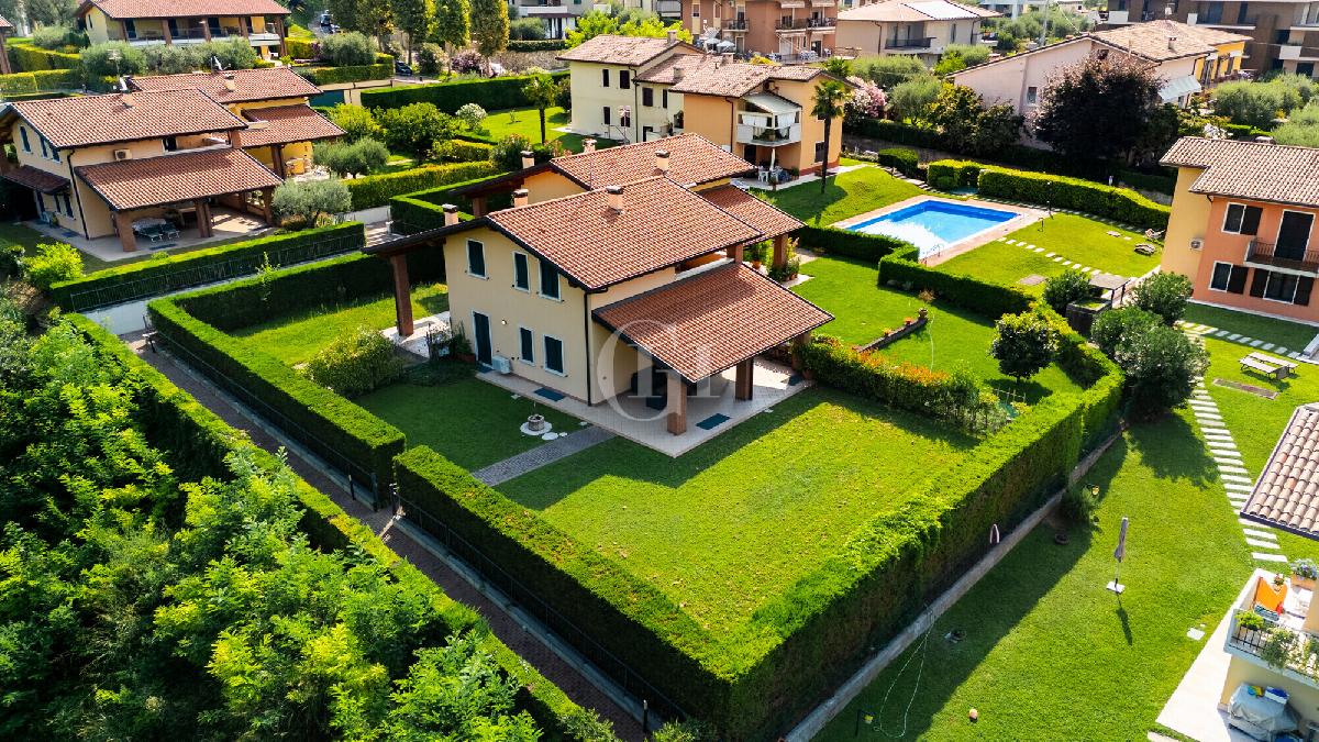 2 bedrooms Apartment in Lazise, Italy No. 317144