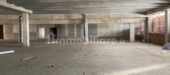 4-Zimmer Gewerbliche Immobilie in Bergamo, Italy, Nr. 75091 14