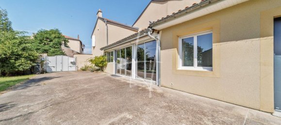 Casa de 6 dormitorios en Mey, France No. 251614 53