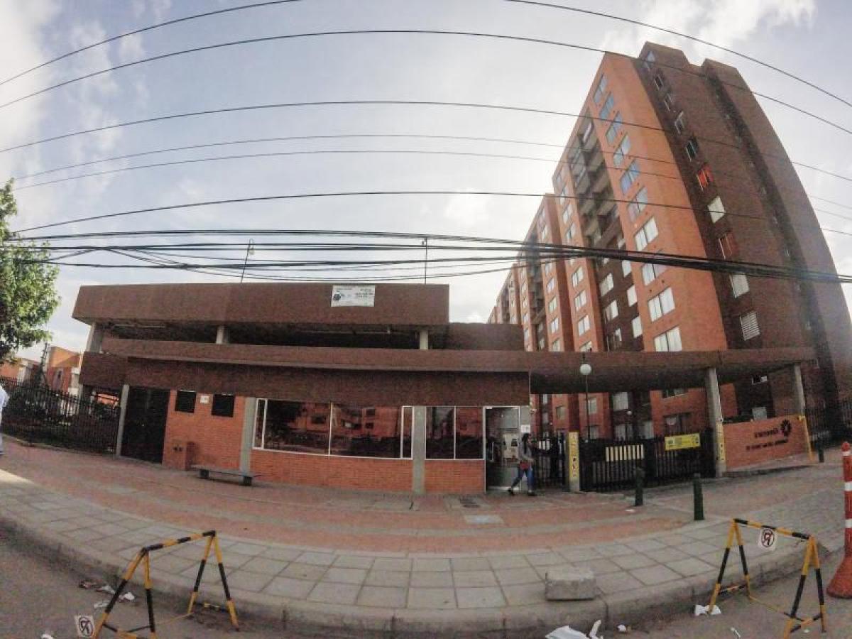 3 bedrooms House in Bogota, Colombia No. 14469