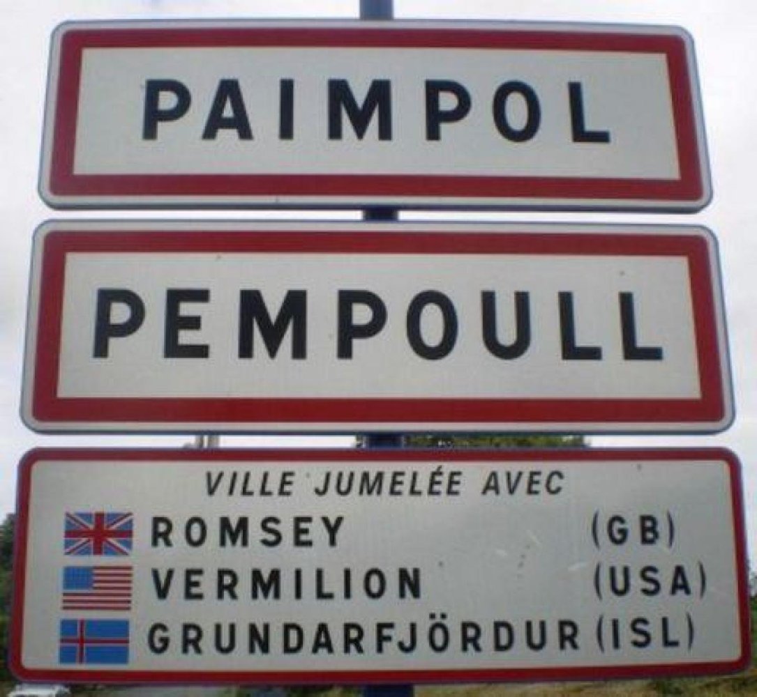 Büro in Paimpol, France 280m², Nr. 17549