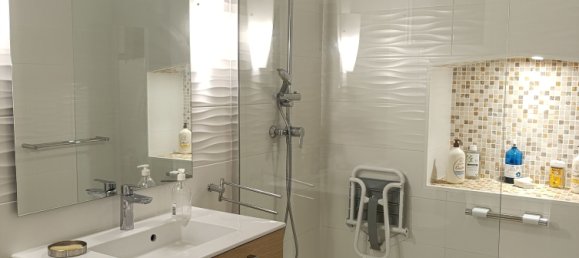 3 Schlafzimmer Wohnung in Bastia, France, Nr. 263053 5